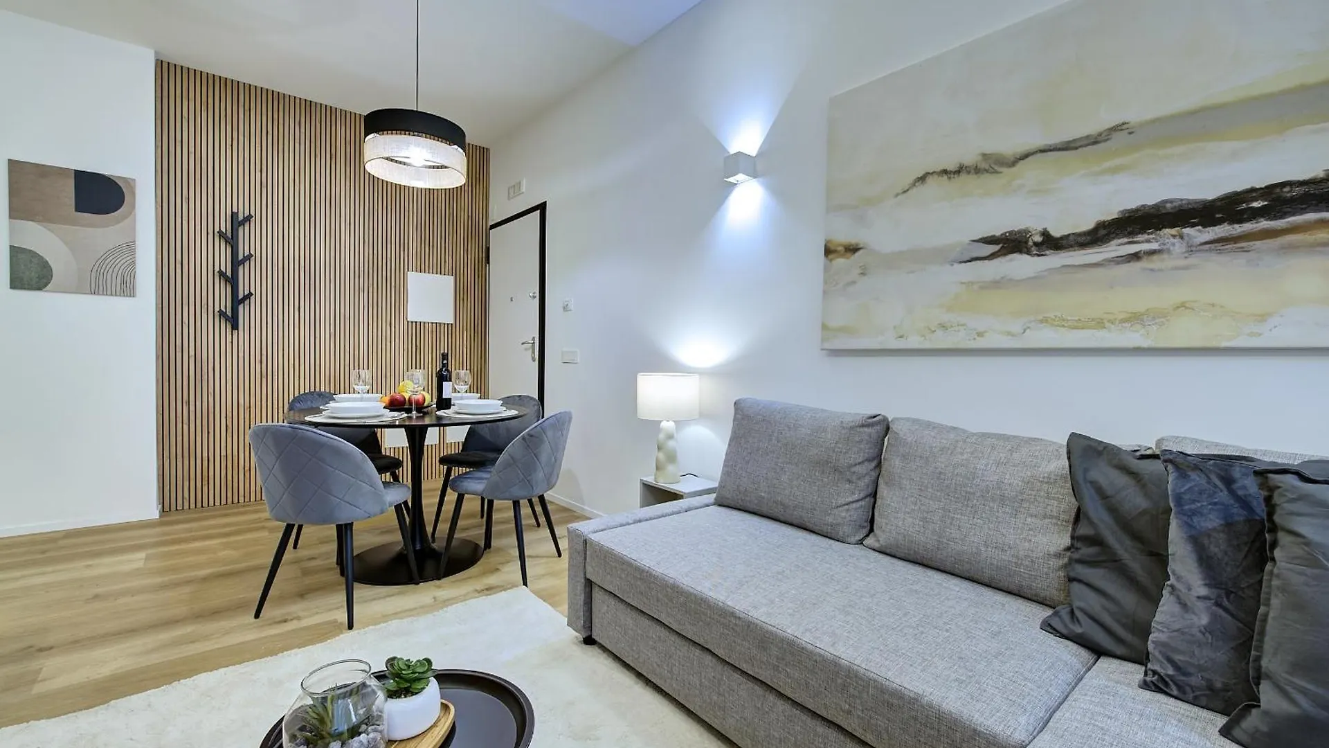 Silver Loft San Giovanni Rome Apartment